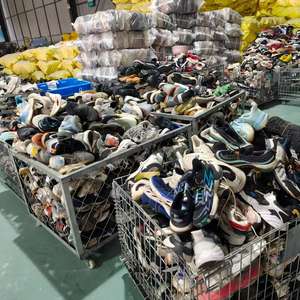 Chaussures et sandales d'occasion pour enfants en gros à prix réduits pour garçons et filles – Chaussures de haute qualité en promotion - Product Image 6