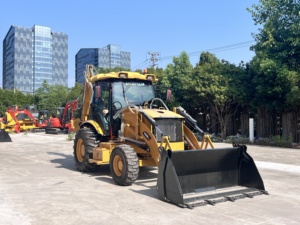 Chargeuse-pelleteuse CAT 420F neuve haut de gamme, machine polyvalente pour la construction auxiliaire routière et le remblayage de cavités - Product Image 1