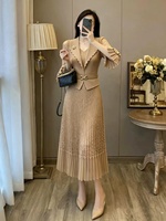 Robe plissée Miyake en gros - Robe grande taille pour femme avec dentelle et volants, manches courtes, style fête et banquet