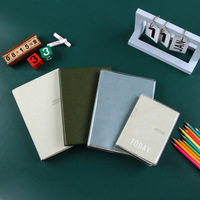 Cubierta protectora elástica para impresión de libros con logotipo personalizado, cubierta transparente para libros de cuaderno A5 A4, cubiertas de plástico transparente de PVC suave para libros