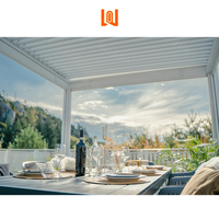 Balcon de luxe pergola en aluminium toit à persiennes réglable pavillon blanc résistant aux intempéries