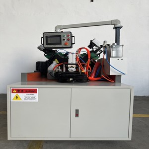Macchina per la lavorazione dell'angolo di alluminio CNC fresatrice per finestre in alluminio componenti per nucleo PLC adatti per profili in alluminio - Product Image 3