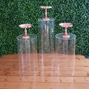 Plinths silinder alas pernikahan bening akrilik pilar kustom Plinths silinder bulat akrilik untuk pesta pernikahan