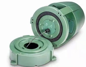 Haut-parleur extérieur cylindrique vert en plastique à poser sur table, sortie audio mono - Product Image 3