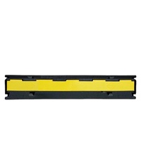 Rampes de vitesse robustes avec protection de câbles à 1 canal, capacité de charge de 10 à 20 tonnes, revêtement PVC jaune et noir, ralentisseurs de vitesse