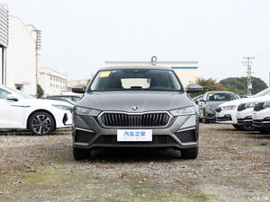 La hayon à 5 portes 5 places YYC 1.4T est bon marché et d'excellente qualité <span class=keywords><strong>2023</strong></span> le véhicule à essence à vente chaude de la Chine <span class=keywords><strong>Skoda</strong></span> Mingrui - Product Image 5