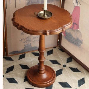 Table basse <span class=keywords><strong>vintage</strong></span> en <span class=keywords><strong>bois</strong></span> massif de campagne française lumière américaine luxe simple sculpté <span class=keywords><strong>petit</strong></span> <span class=keywords><strong>meuble</strong></span> d'appartement pour la salle à manger à la maison - Product Image 1