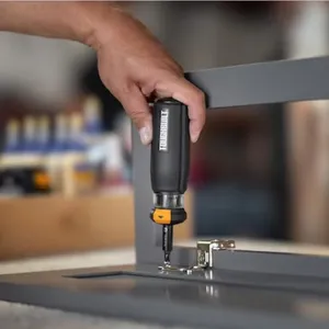 Pilote multi-bits à chargement automatique 6-en-1 TB-H5-M-01 TOUGHBUILT avec embouts 6 bits stockés pour vis Phillips, fendues et carrées - Product Image 1