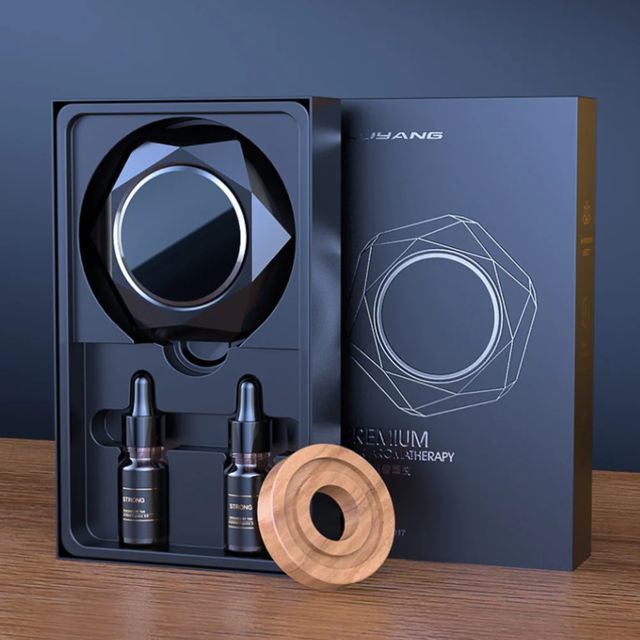 Luxury Universal Best Selling Dashboard Air Freshener Alloy Car Perfume Diffuser Refillable Essential Oil Air Purifier Liquid