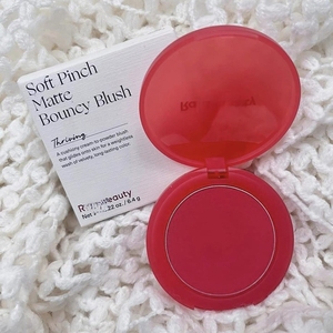 Nouveau <span class=keywords><strong>blush</strong></span> RareBeauty Race/Lina Mashed Potatoes Happy Hope Worth Burst 6,4g - Product Image 2