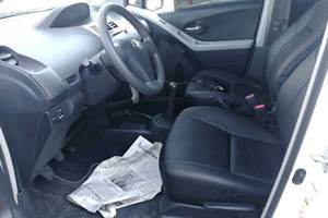 Coches usados de <span class=keywords><strong>gasolina</strong></span> de súper alta velocidad para Yota <span class=keywords><strong>Yaris</strong></span> 2015 para Yota <span class=keywords><strong>Yaris</strong></span> Cross - Product Image 6