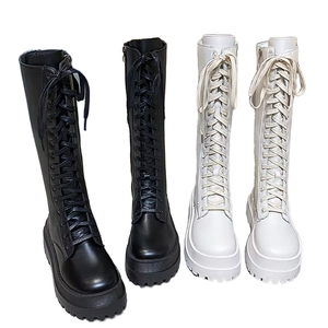 Bottes noires automne-hiver, nouveau style britannique, à semelle épaisse en velours, talon compensé, élégantes et tendance, pour femme, à lacets, hauteur genou, semelle extérieure en caoutchouc - Product Image 1