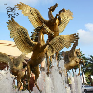 На заказ уличная вилла квадратное украшение в натуральную величину Сад Художественная Металлическая Статуя летающего коня латунная бронзовая скульптура фонтана лошади - Product Image 1