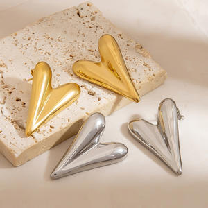 Heart Shape <b>Titanium</b> Steel <b>Stud</b> Earrings For Women Fashion Jewelry Lightweight Elegant Design Ins Style Earrings - Product Image 2