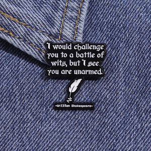 Venta al por mayor pluma de plumas artesanía de Metal lindo diseño de caracteres de letras en inglés Pin insignia almacenada dibujos animados suave esmalte pines para promoción - Product Image 3