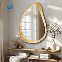 Vente de gros Miroir moderne irrégulier asymétrique à cadre en bois personnalisé