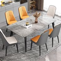 Table à manger rectangulaire moderne en pierre frittée avec pieds en métal noir et embouts dorés 1 table + 6 chaises Options multi-tailles pour la salle à manger