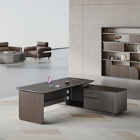 Bureau de direction moderne de luxe en bois massif avec panneau au design durable, modulaire et multifonctionnel pour bureau à domicile, PDG, villas et hôtels