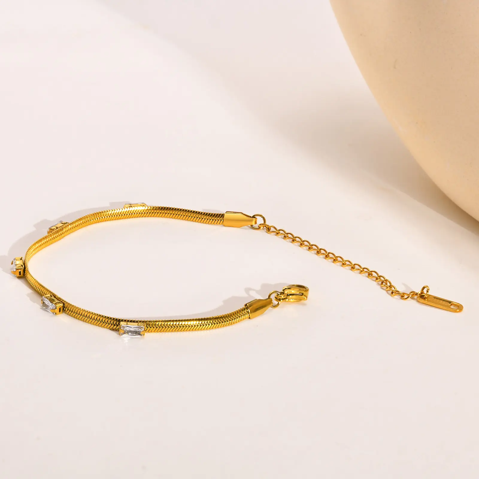 Hot Sale Wholesale Custom Jewelry Accessories Trendy New Design Green Zircon Snake Chain Stainless Steel Bracelet