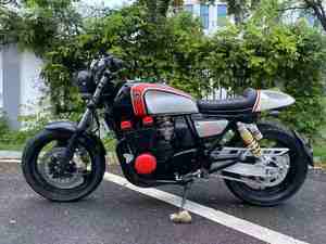 มอเตอร์ไซค์ฮอนด้า <span class=keywords><strong>CB400</strong></span> รุ่น Cruiser ที่ได้รับการดัดแปลงเป็นสไตล์ Cruiser สภาพดี <span class=keywords><strong>ราคา</strong></span>คุ้มค่า - Product Image 5