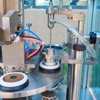 Machine de capsulage et d'étiquetage de remplissage de seringue préremplie de liquide de cartouche dentaire automatique chaude