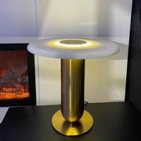Lampe de table décorative LED dimmable en marbre de style OVNI, moderne et minimaliste, de luxe, pour chambre à coucher