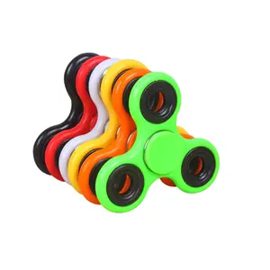 2023 panas pabrik grosir mainan EDC ABS plastik berdiri tiga daun Fidget Gyro mainan jari Spinner Fidget