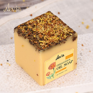 <span class=keywords><strong>Savon</strong></span> à l'Huile Essentielle Florale Fée des Fleurs 120g - Pain de <span class=keywords><strong>Savon</strong></span> Blanchissant, Hydratant et Nettoyant à la Rose pour le Visage, le Corps et les Soins Intimes - Product Image 2