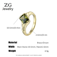 Bague ZG tendance à texture martelée, sertie de zircon cubique vert carré, en laiton plaqué or, bijou pour usage quotidien