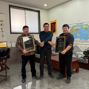 Новый <span class=keywords><strong>160hp</strong></span> 180hp 200hp трактор сельскохозяйственный 4wd сельскохозяйственный трактор с качественной передачей экономичный Подержанный - Product Image 6