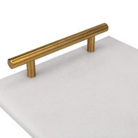 Plateau en marbre rectangulaire de luxe avec poignées dorées Plateau de service en marbre Plateau personnalisé blanc avec poignées