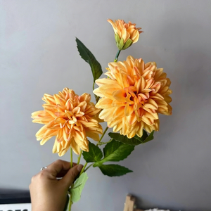 ดอกดาเลียผ้าไหมคุณภาพสูง L-107 แบบ 3 หัว <span class=keywords><strong>ดอกไม้</strong></span>ประดิษฐ์เสมือนจริงสำหรับงานแต่งงาน ตกแต่งบ้าน งานศิลปะ และจัดวางทางเดิน - Product Image 6