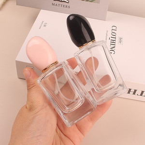 Transparent Luxury Square Mist <b>Spray</b> 50ml Wholesale <b>Empty</b> Gift Glass Perfume <b>Bottle</b> Packing with Pink and Black Cap - Product Image 3