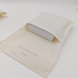 Pochette à bijoux en toile de coton 100% biodégradable avec logo personnalisé pour boucles d'oreilles, bracelets, emballage de bijoux - Product Image 3