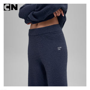 Fabricant de pulls certifié BSCI, logo personnalisé, ensemble pantalon en cachemire et laine pour femmes, tricot doux décontracté, 2 pièces - Product Image 3