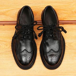 Chaussures Homme en Cuir Véritable Imperméables Automne 2025 Nouveau Style Bout Rond Britannique Habillées Formelles Mariage Antidérapantes à Enfiler - Product Image 4