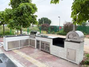 Stazione Cucina Mobile Multifunzionale Personalizzabile per Esterni, Utilizzabile in Ogni Condizione Atmosferica, con Griglia a Gas BBQ, Forno per Pizza e Bruciatore di Cottura - Product Image 3