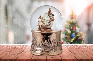 Globe à neige souvenir personnalisé, fait main et peint à la main, sculpture en résine, figurine, cadeau pour musée ou zoo, boule de neige en verre personnalisée - Product Image 4