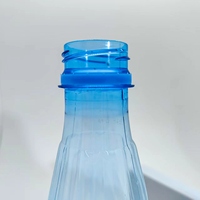 Bouteille en plastique jetable transparente de 440ml avec pompe à bouchon à vis adaptée à l'eau minérale, au thé au lait et aux boissons à base de jus