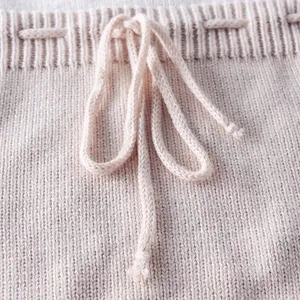 2024 nuevo estilo hecho a mano corazón gráfico suéter algodón orgánico niño botones superiores bebé niña ropa de punto mameluco