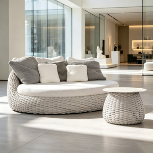 Daybed Personnalisé Corde Tissée à la Main Cadre Alu Coussin Séchage Rapide Resort Villa Piscine Projet OEM - Product Image 1