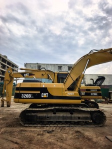 รถขุดไฮดรอลิกมือสองผลิตในญี่ปุ่นรุ่น Cat 320GC 320D 320D2 320BL 320C 320CL เครื่องจักรตีนตะขาบไฮดรอลิกประสิทธิภาพดี - Product Image 2