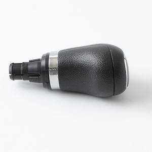 Pommeau de levier de vitesse en cuir ergonomique pour Skoda Octavia II Superb 5 6 vitesses - Product Image 4