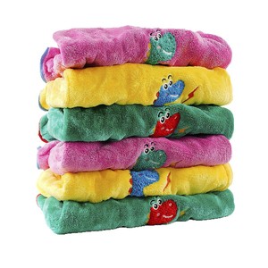 Gorro de secado de pelo Kim Ryan de 28x35 cm, gorro de ducha de lana coral bordado con dibujos animados en 3D para mujer - Product Image 3