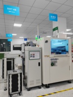 Gateway Modbus de 8 Canales para Control Industrial, Montaje en Riel DIN, RS232/485, Aislamiento Galvánico, Ethernet 10/100/1000Base-T, TCP RTU/ASCII