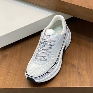 Calzado Deportivo Retro Cómodo y Ligero, Zapatos Casuales de Alta Calidad para Hombre, Diseño Original de Marca, Hechos a Medida, para las Cuatro Estaciones - Product Image 2