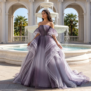 251049 Vestido de Noche Gótico con Cuello Barco y Color Degradado, con Cuentas, Apliques, Bordado de Encaje de Cristal y Cola de Capilla Natural para - Product Image 1
