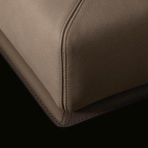 Camera <span class=keywords><strong>da</strong></span> letto principale in stile minimalista italiano con un lussuoso letto widescreen, design minimalista di alta gamma ed elegante. - Product Image 4