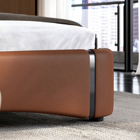 Cadre de lit en cuir minimaliste italien, lit rembourré moderne de luxe avec tête de lit incurvée, meubles de taille king pour la maison et l'hôtel