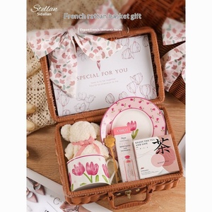Cesta de Mimbre Tejida a Mano de Alta Gama, Práctica y Elegante, con Taza y Platillo, para <span class=keywords><strong>Regalo</strong></span> de Damas de Honor, Bodas, <span class=keywords><strong>Cumpleaños</strong></span>, Navidad - Product Image 2